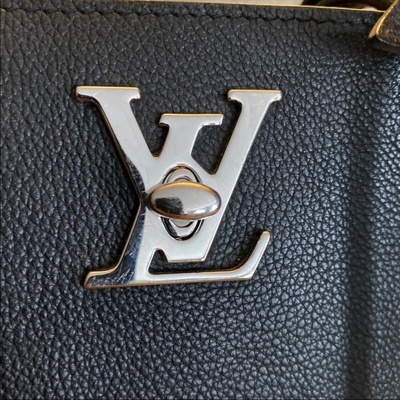 Louis Vuitton Lockme Cabas Noir Tote - Picture 4 of 8